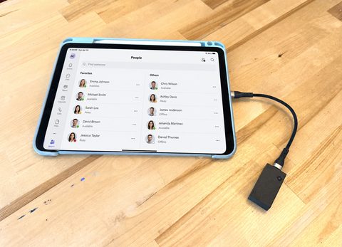 DeskAwake connected near an iPad